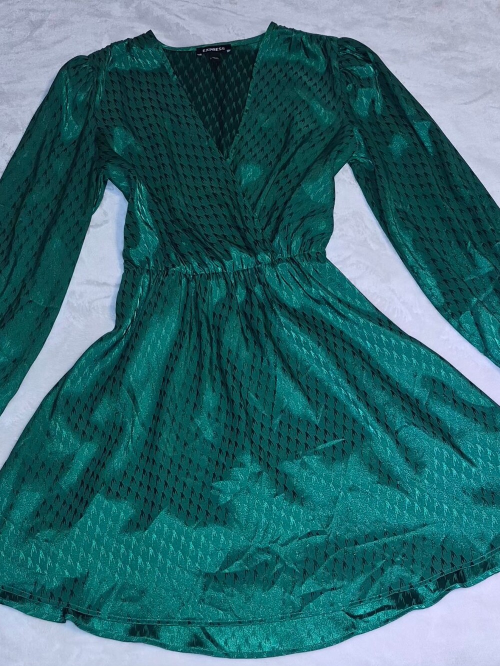 Express Emerald Green Long-Sleeve Wrap-Style Dress